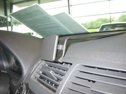 Brodit Extra-strength ProClip 213411 voor Mercedes Benz E-Class, Stationwagon 2003-2009, Mercedes Benz E-Class, Sedan 2002-2008 en Mercedes Benz E-Class, Coupé 2002-2009 - detail van dashboardmontage