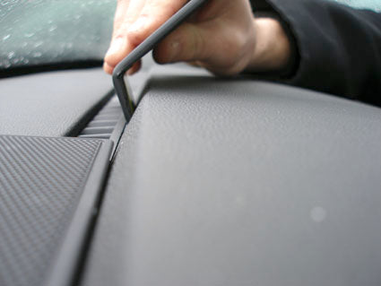 Brodit Extra-strength ProClip 213443 voor Opel Astra 2004-2009 - montagepositie op dashboard