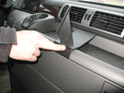 Brodit Extra-strength ProClip 213457 voor MAN TGX 2008-2018, MAN TGS 2008-2018 en MAN TGL 2015-2018 - detail van dashboardmontage