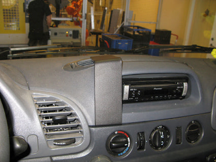 Brodit Extra-strength ProClip 213462 voor Mercedes Benz Sprinter 2000-2006 - installatiepositie