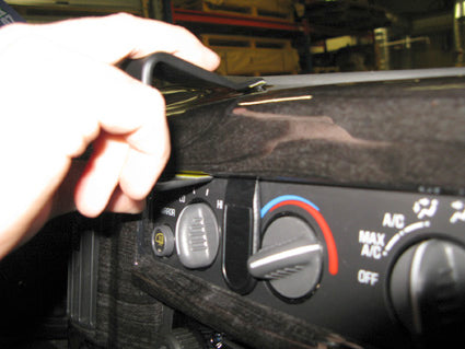 Brodit Extra-strength ProClip 213463 voor Chevrolet Van 2003-2007, Chevrolet Express 2003-2007 e.a. - ProClip geplaatst in het voertuig