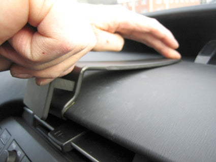 Brodit Extra-strength ProClip 213470 voor Toyota Prius 2010-2016 - detail van dashboardmontage