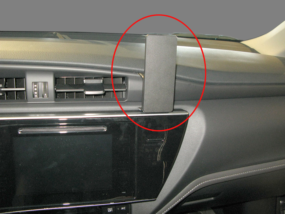 Brodit Extra-strength ProClip 213514 voor Toyota Auris Full Hybrid 2016-2019 en Toyota Auris 2016-2019 - montagefoto 7