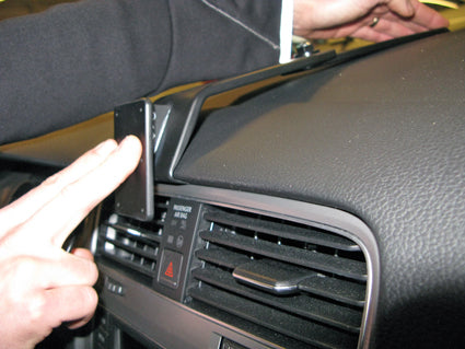 Brodit Extra-strength ProClip 213522 voor Volkswagen Golf VII Variant 2013-2020 en Volkswagen Golf VII 2013-2020 - ProClip geplaatst in het voertuig