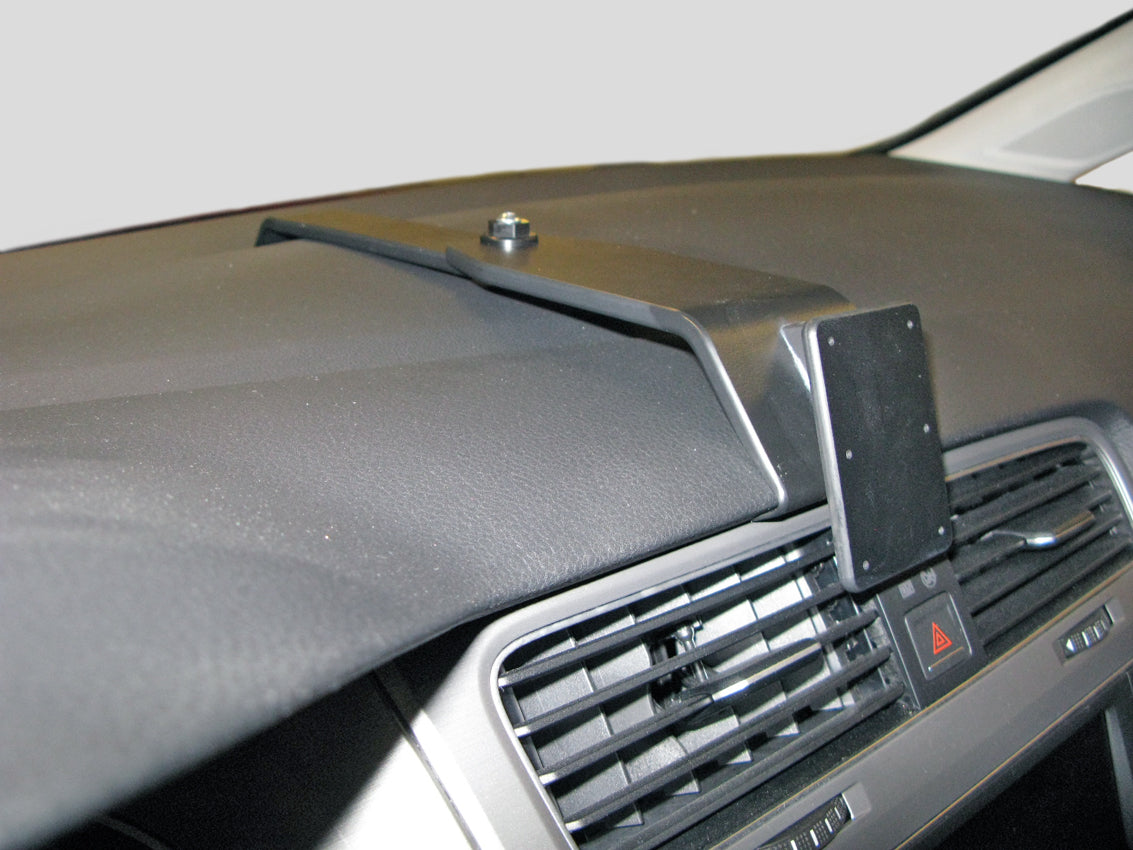 Brodit Extra-strength ProClip 213522 voor Volkswagen Golf VII Variant 2013-2020 en Volkswagen Golf VII 2013-2020 - montagefoto 6