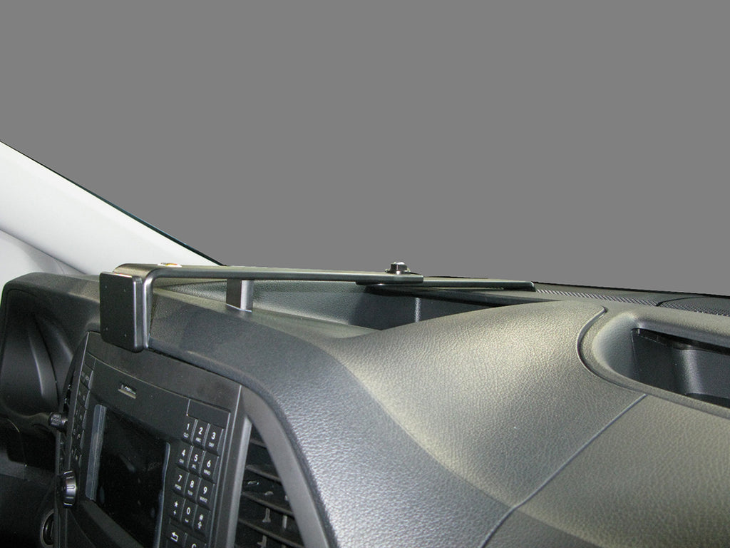 Brodit Extra-strength ProClip 213531 voor Mercedes Benz Vito 2015-2023 - productfoto zwarte ABS montagebasis