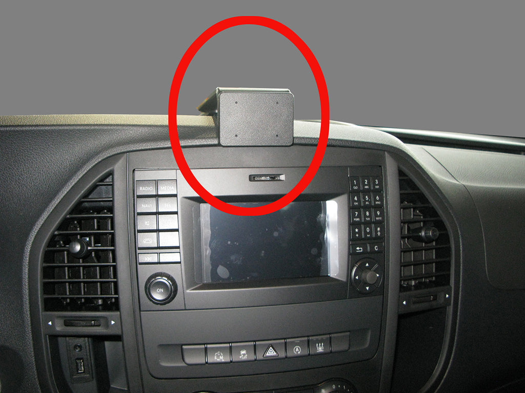 Brodit Extra-strength ProClip 213531 voor Mercedes Benz Vito 2015-2023 - montagefoto 8
