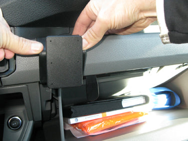 Brodit Extra-strength ProClip 213532 voor MAN TGE 2019-2024 en Volkswagen Crafter 2017-2024 - ProClip geplaatst in het voertuig