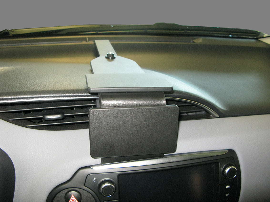 Brodit Extra-strength ProClip 213537 voor Toyota Yaris 2015-2020 - productfoto zwarte ABS montagebasis