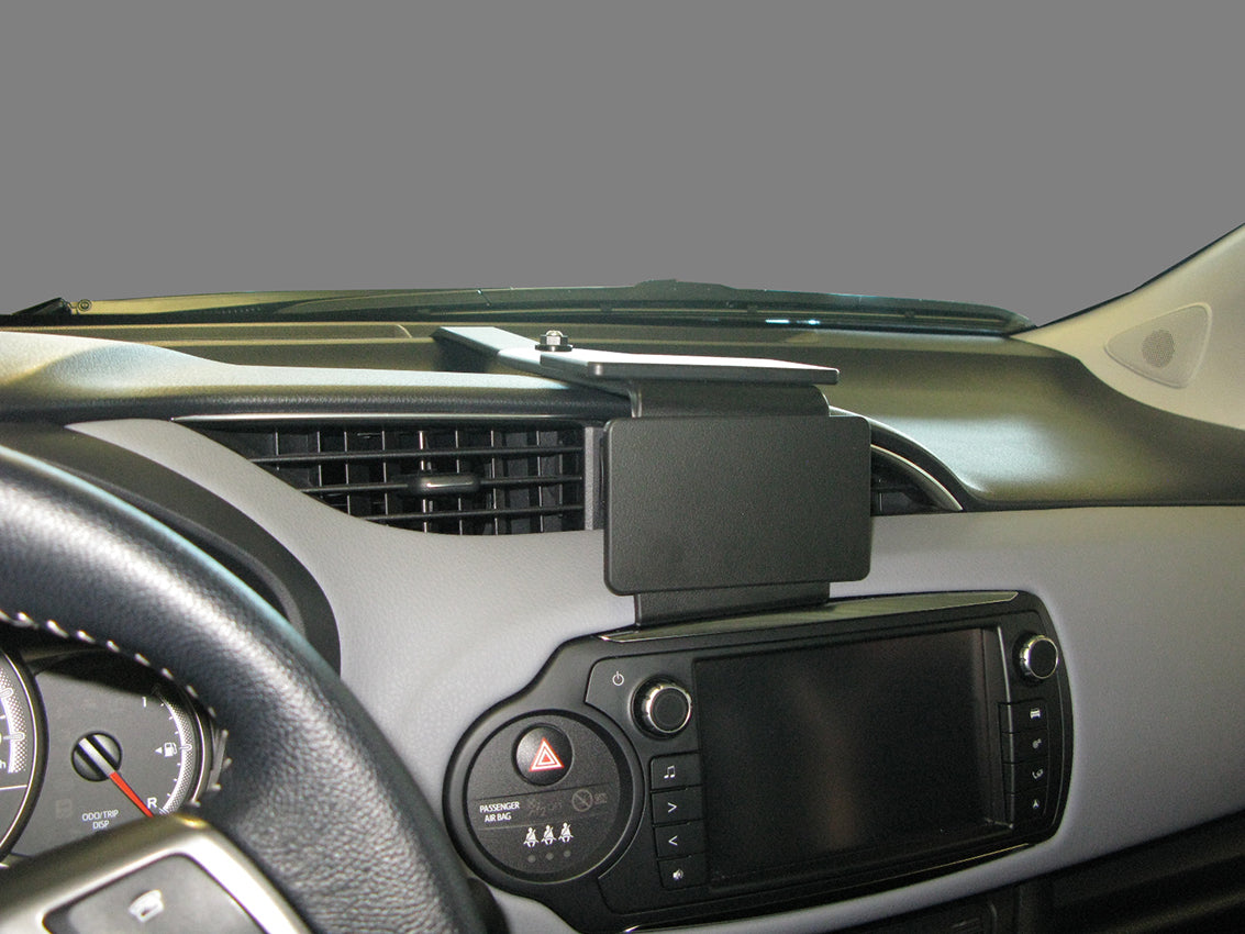 Brodit Extra-strength ProClip 213537 voor Toyota Yaris 2015-2020 - montagefoto 6