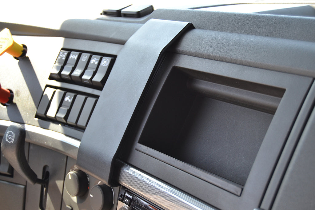 Brodit Extra-strength ProClip 213542 voor Volvo VNR series 2018-2024 en Volvo VNL series 2018-2024 - productfoto zwarte ABS montagebasis