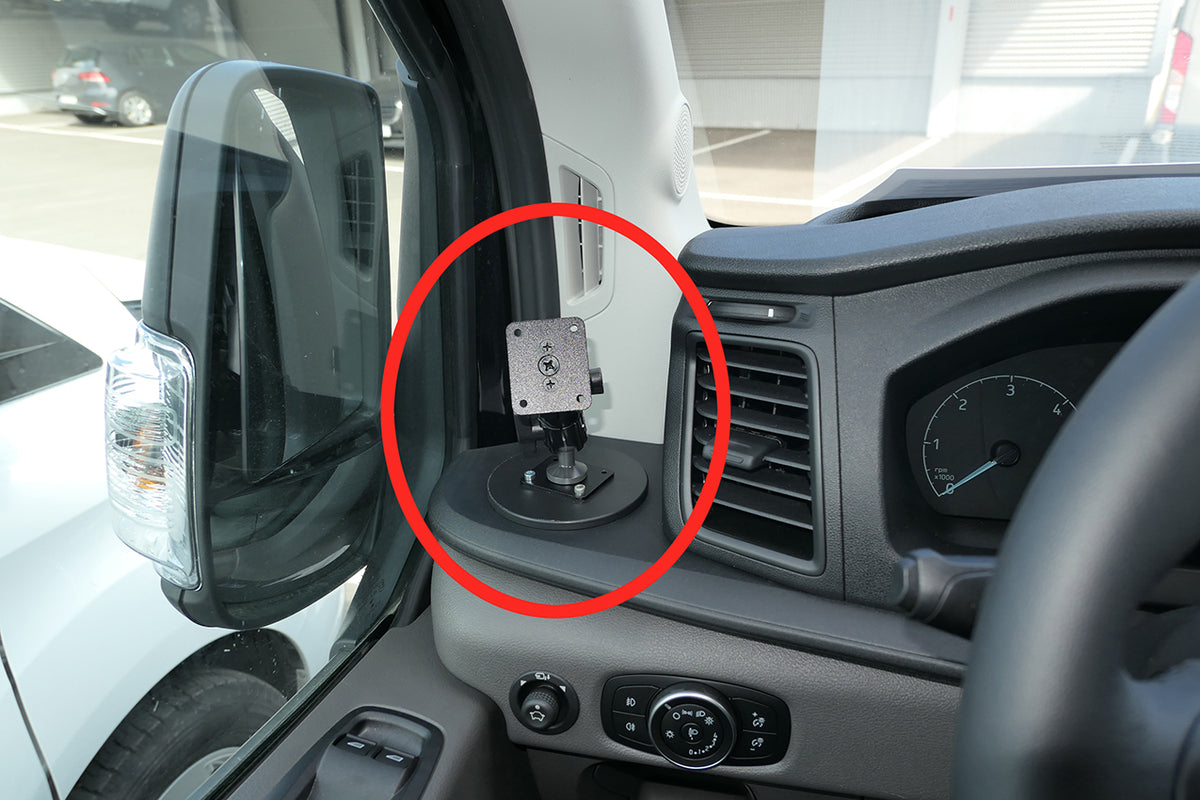 Brodit Extra-strength ProClip 213566 voor Ford Transit 2020-2026 - montagefoto 6