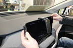 Brodit Extra-strength ProClip 213573 voor Skoda Octavia IV 2020-2026, Skoda Enyaq IV 2021-2026 en Skoda Elroq 2025-2026 - detail van dashboardmontage