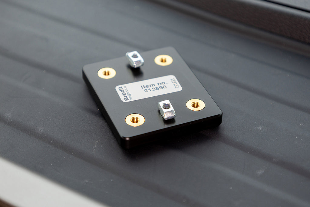Brodit Extra-strength ProClip 213590 voor Mack Pioneer 2026-2026 en Mack Anthem 2026-2026 - montagepositie op dashboard