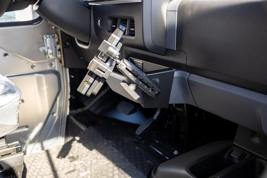 Brodit Extra-strength ProClip 213591 voor Chevrolet BrightDrop 2024-2026 - montagefoto 6