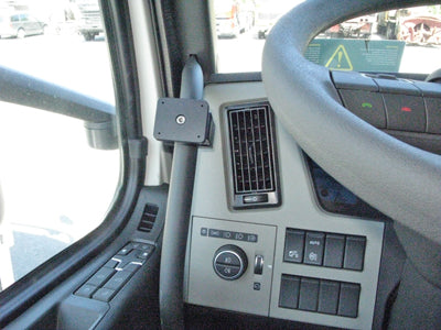 Brodit pipe mount met montageplaat voor Daf LF, Daf CF en Volvo FM ser - productfoto 2