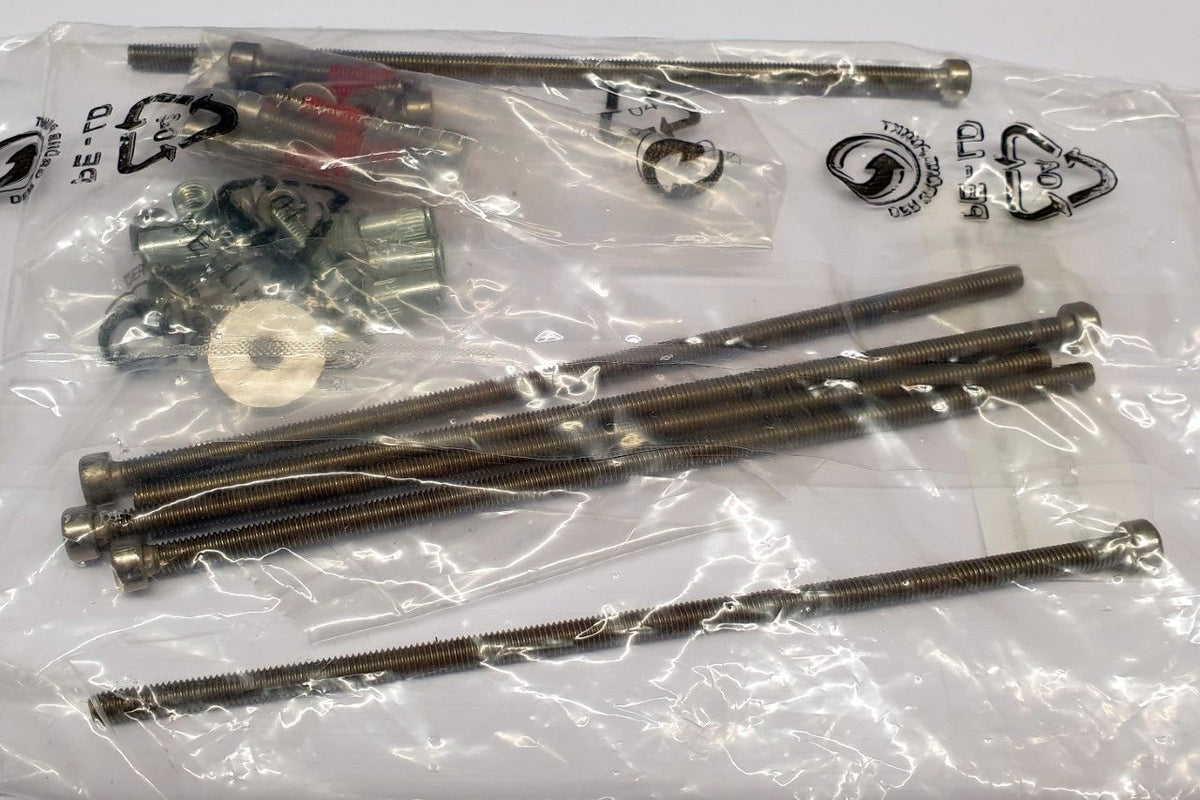 Daken replacement kit tbv Saturn sloten (schroeven)
