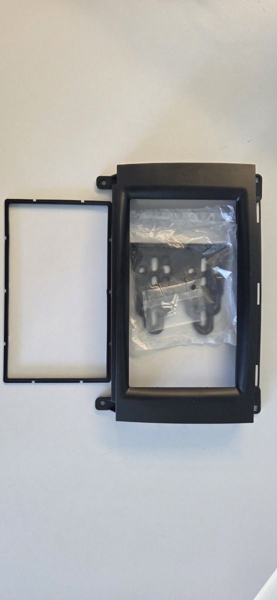 RTA 2-DIN inbouwframe voor Mercedes A-Klasse, B-Klasse en Vito, zwart