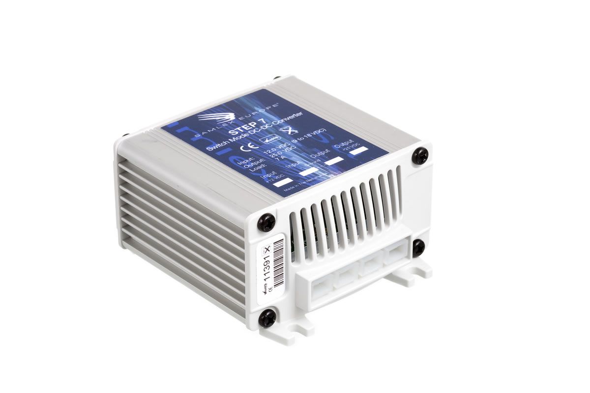 Samlex Omvormer Step up 7 9-18vdc in > 25vdc output 7amp