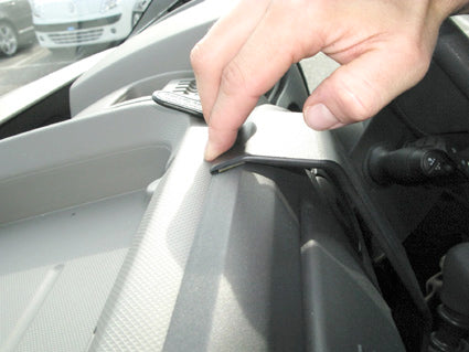 Brodit Extra-strength ProClip 313469 voor Nissan NV400 2012-2020, Renault Master 2011-2019 en Vauxhall Movano 2011-2019 - detail van dashboardmontage