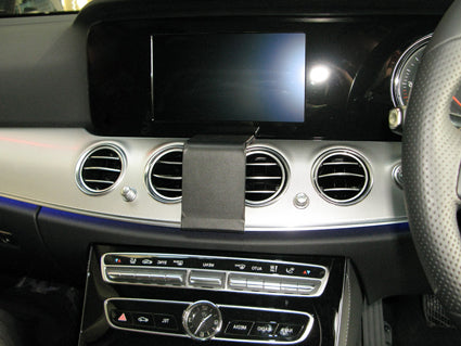 Brodit Extra-strength ProClip 313521 voor Mercedes Benz E-Class, Stationwagon 2017 en Mercedes Benz E-Class, Sedan 2017 - installatiepositie