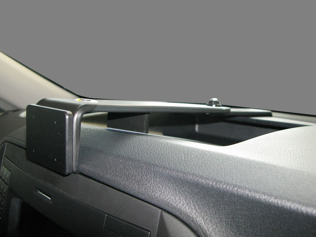Brodit Extra-strength ProClip 313531 voor Mercedes Benz Vito 2015-2023 - montagefoto 7