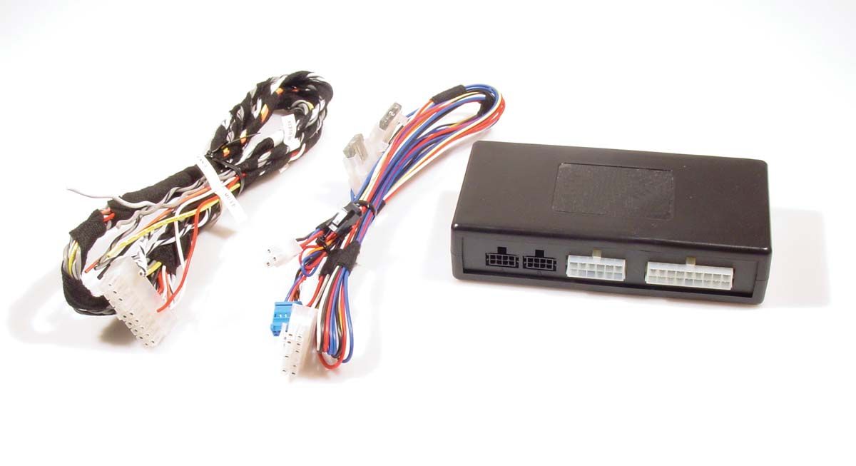 Kram stuurwielinterface Mercedes versterkt systeem Parrot CK3000