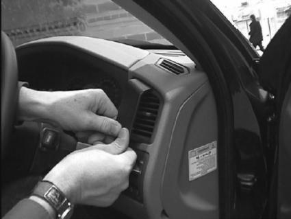 Brodit ProClip 602778 voor Volvo XC70 2000-2007, Volvo V70 N 2000-2008 en Volvo S60 2000-2010 - ProClip geplaatst in het voertuig