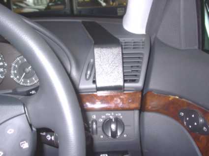 Brodit ProClip 603041 voor Mercedes Benz E-Class, Stationwagon 2003-2009, Mercedes Benz E-Class, Sedan 2002-2008 en Mercedes Benz E-Class, Coupé 2002-2009 - installatiepositie