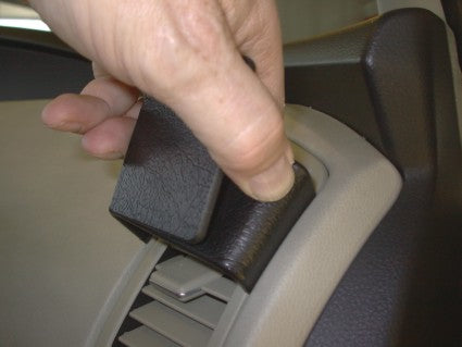 Brodit ProClip 603048 voor Nissan Primera 2002-2009 - ProClip geplaatst in het voertuig