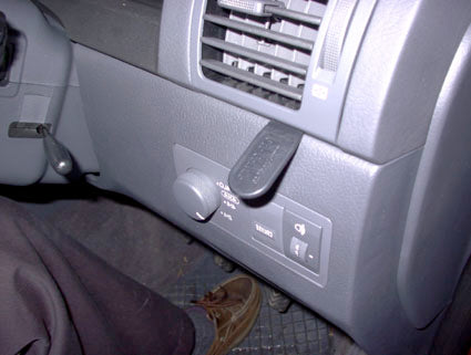 Brodit ProClip 603176 voor Kia Sorento 2002-2007 - montagepositie op dashboard