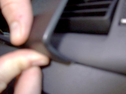 Brodit ProClip 603206 voor Ford Transit Connect 2003-2009 en Ford Tourneo Connect 2003-2009 - detail van dashboardmontage