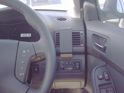 Brodit ProClip 603213 voor Toyota Avensis 2003-2008 - installatiepositie