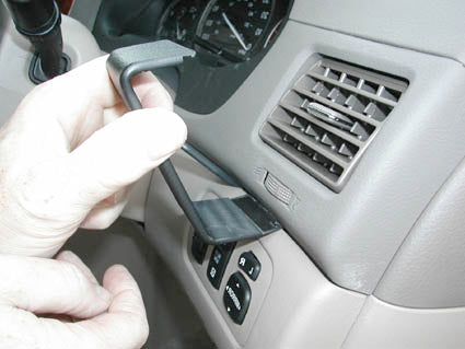 Brodit ProClip 603242 voor Toyota Sienna 2004-2010 - ProClip geplaatst in het voertuig