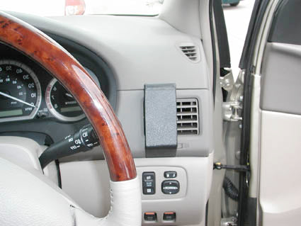 Brodit ProClip 603242 voor Toyota Sienna 2004-2010 - installatiepositie