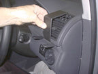 Brodit ProClip 603268 voor Volkswagen Touran 2003-2015 - montagepositie op dashboard