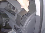Brodit ProClip 603268 voor Volkswagen Touran 2003-2015 - detail van dashboardmontage