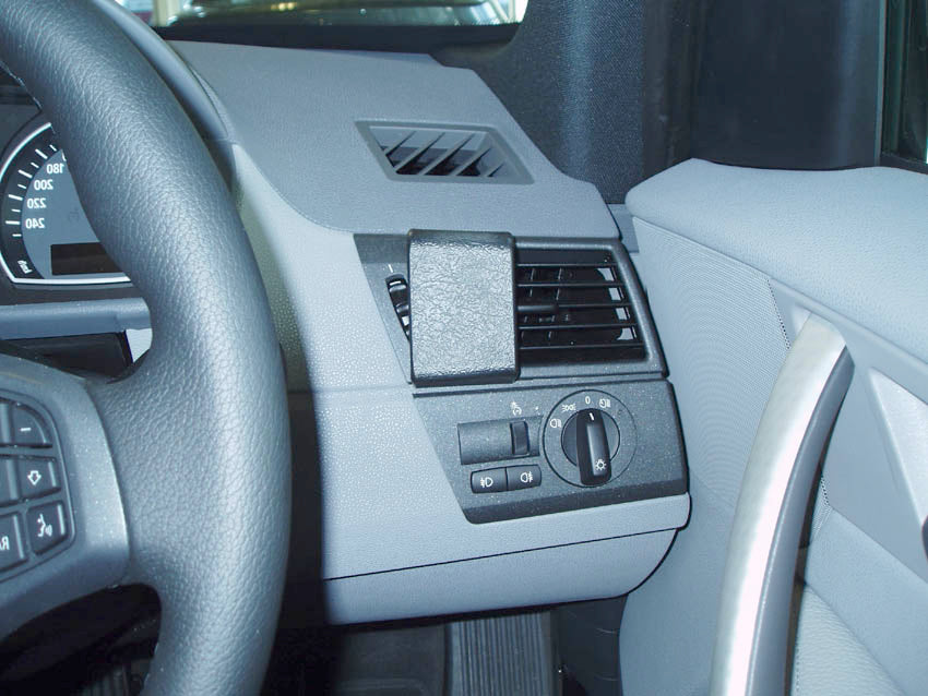 Brodit ProClip 603409 voor BMW X3 2004-2010 - installatiepositie