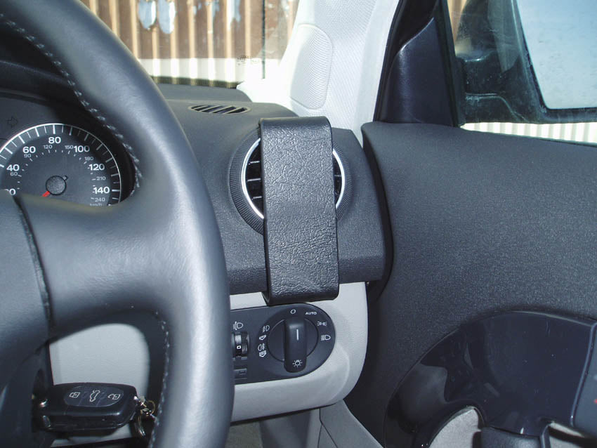 Brodit ProClip 603416 voor Audi S3 2003-2013 en Audi A3 2003-2012 - installatiepositie