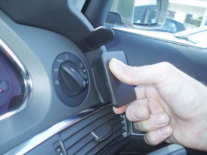 Brodit ProClip 603509 voor Audi S6 2004-2009 en Audi A6 2004-2009 - ProClip geplaatst in het voertuig