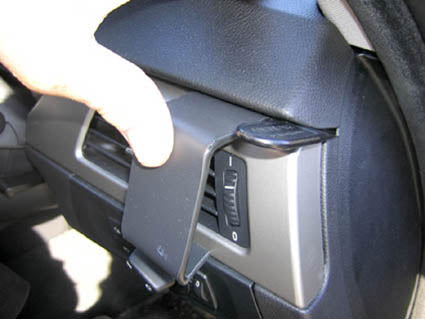 Brodit ProClip 603720 voor BMW 3-series E90, E91, E92, E93 2005-2012 - detail van dashboardmontage