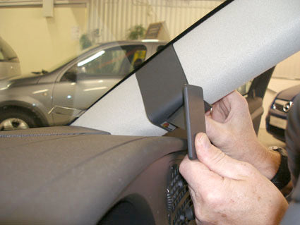 Brodit ProClip 603723 voor Saab 9-5 2006-2010 - detail van dashboardmontage