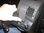 Brodit ProClip 603803 voor Toyota Corolla 2002-2007 - detail van dashboardmontage
