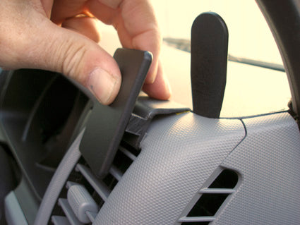 Brodit ProClip 603887 voor Toyota HiAce 2007-2019 - ProClip geplaatst in het voertuig