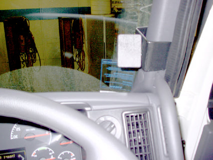 Brodit ProClip 603983 voor Volvo NH series 2007-2011, Volvo FM series 2007-2013 en Volvo FH series 2007-2011 - detail van dashboardmontage