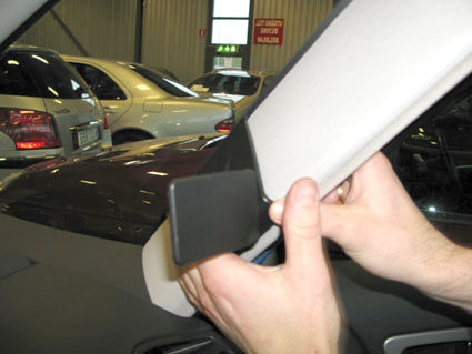Brodit ProClip 604080 voor Citroen C4 Picasso 2007-2013 en Citroen C4 Grand Picasso 2007-2013 - detail van dashboardmontage