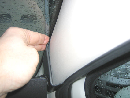 Brodit ProClip 604125 voor Fiat 500 2007-2020 - detail van dashboardmontage