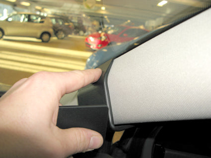 Brodit ProClip 604131 voor Ford Mondeo 2008-2014 - detail van dashboardmontage