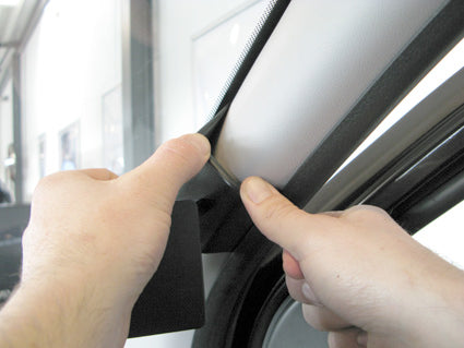 Brodit ProClip 604172 voor Citroen Nemo 2008-2021, Fiat Qubo 2008-2021 e.a. - detail van dashboardmontage