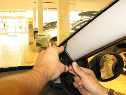 Brodit ProClip 604209 voor Renault Twingo 2008-2012 - detail van dashboardmontage